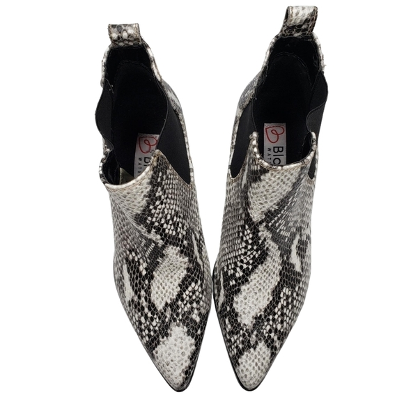 Blondo | NWOT Waterproof Leather Cream Snake Print Ankle Booties Women's 5.5 - Picture 4 of 14